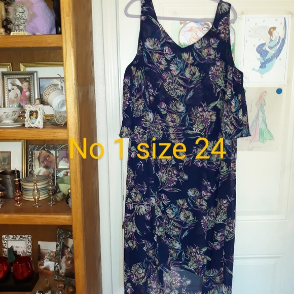 Various plus size clothing - Picture 8 of 11